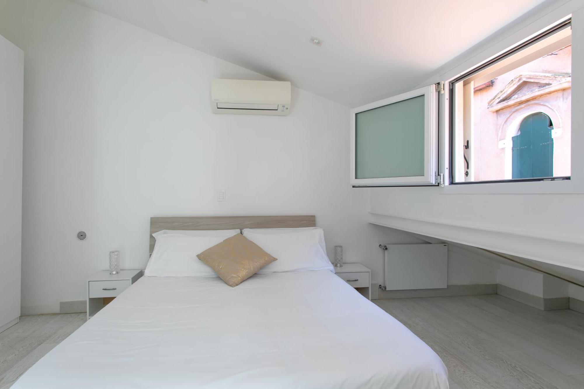 Ca' Sciarrin Apartment Near Rialto Bridge Wenecja Pokój zdjęcie